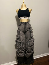 Load image into Gallery viewer, Women baggy jeans
